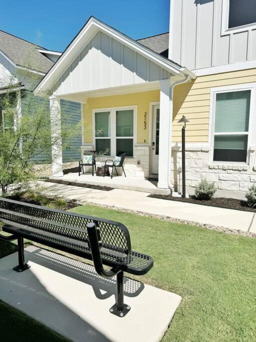 Charming Cottage - Yellow Haus Near Gruene New Braunfels Εξωτερικό φωτογραφία